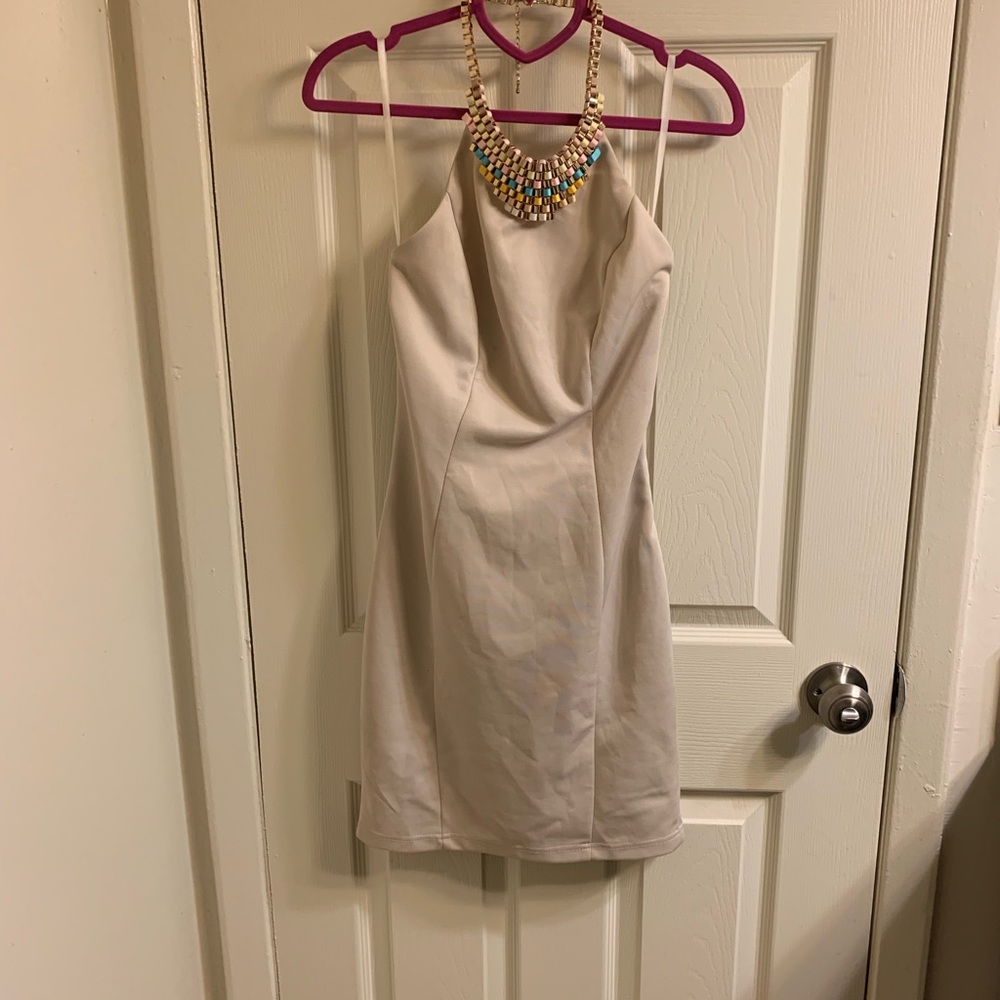 Beige halter dress w/ attached adjustable necklace - Picture 4 of 8